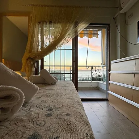 Διαμέρισμα Seaside By Broci Golem (Tirana)